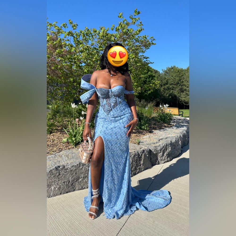 Customized Blue Crystal Beaded Embroidery Prom Dress Size 8-10